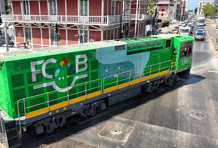 Realizan en Antofagasta primer viaje de locomotora a hidrógeno verde en Latinoamérica