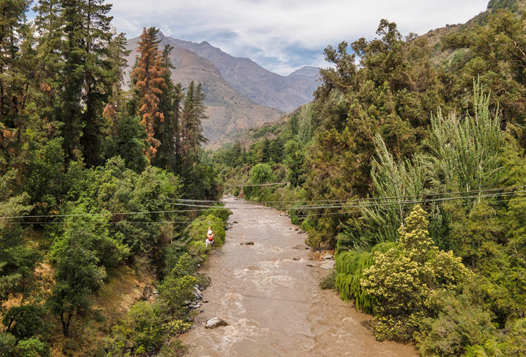 Chile central concentra el 8% de la disponibilidad hídrica y el 80% de los usos totales de agua 