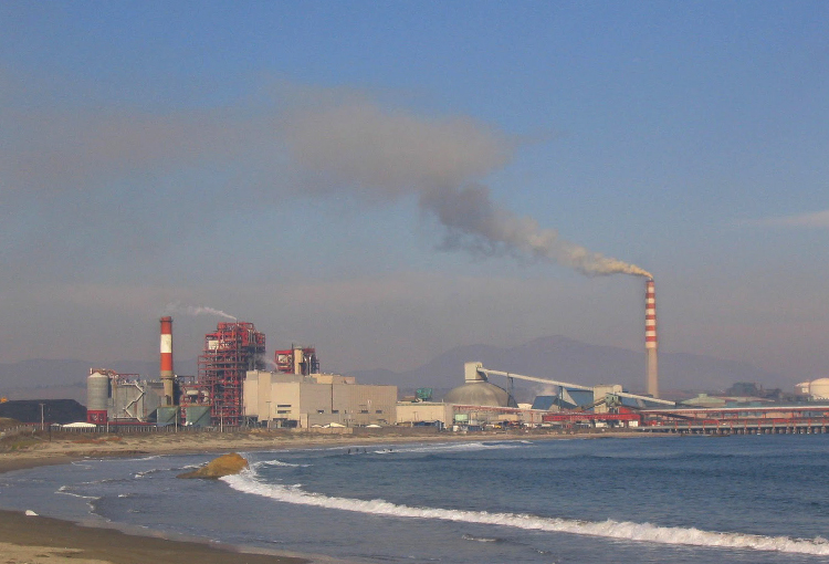 Calidad del aire en zonas con planes de descontaminación está muy lejos de estándares OMS