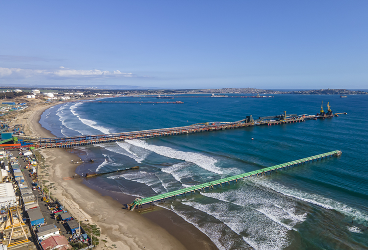 Inéditas normas secundarias de calidad ambiental buscan recuperar la bahía de Quintero-Puchuncaví