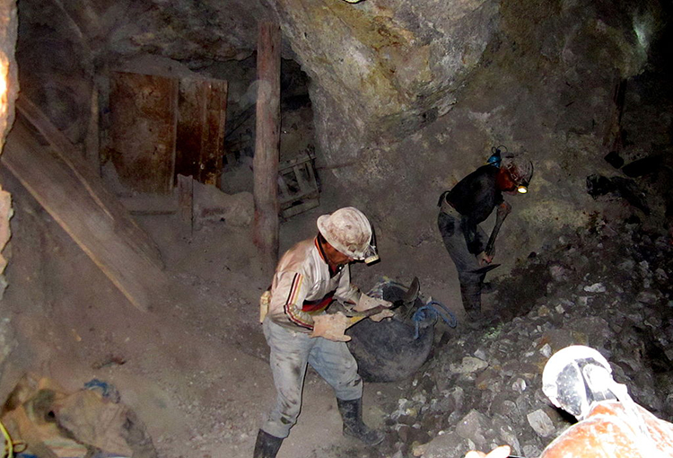 Ministerio de Minería se propone minimizar impacto ambiental de las pequeñas faenas 