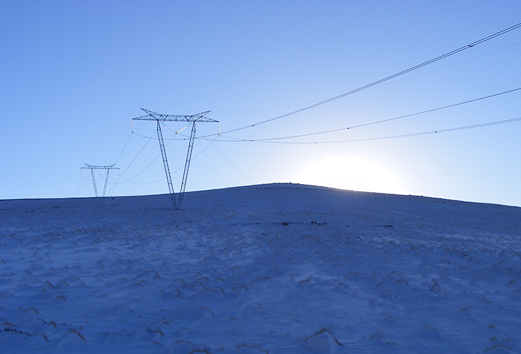 Chile inició inédita exportación de energía renovable a Argentina