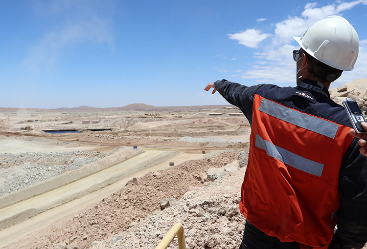 Prohíben a minera Cerro Colorado sacar agua desde Lagunillas para evitar daño ambiental