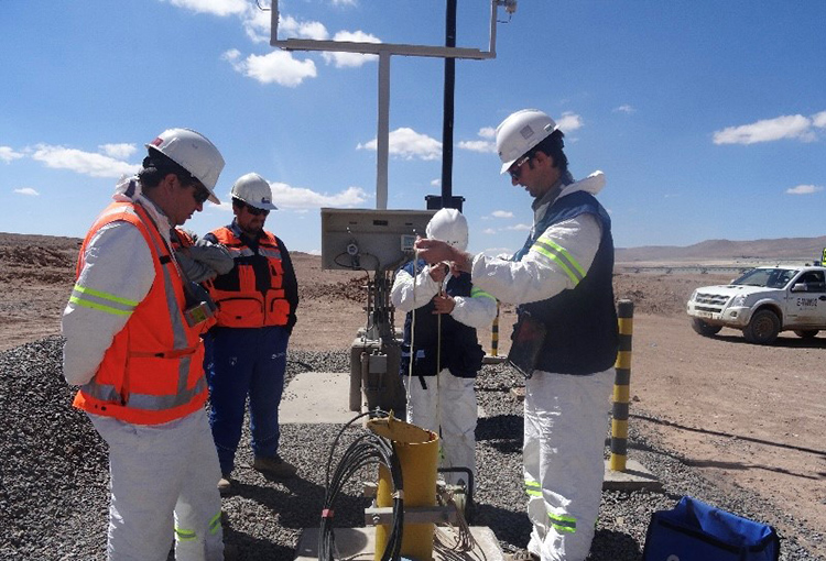 Multan a Minera Escondida con $6.600 millones por daño ambiental en Salar de Atacama