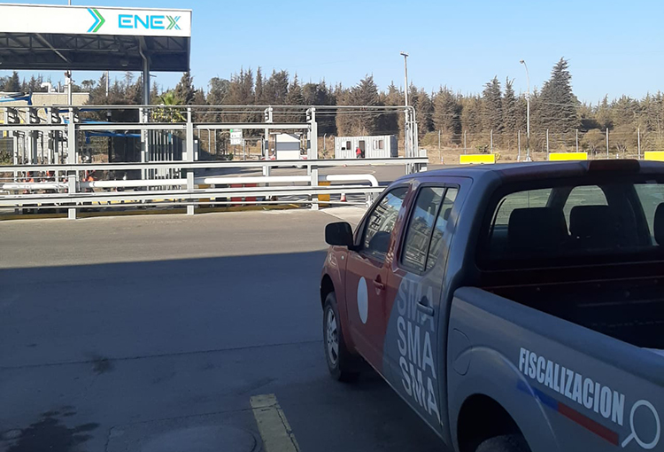 SMA formula cargo grave a Empresa Nacional de Energía por derrame de hidrocarburos