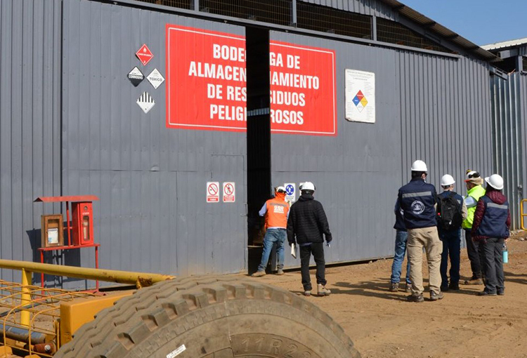 Anulan resolución que requería ingreso al SEIA de gestora de residuos industriales