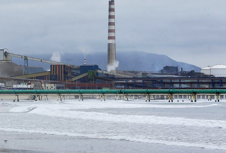 Tras episodios de contaminación, Codelco decide avanzar en el cierre de la fundición Ventanas