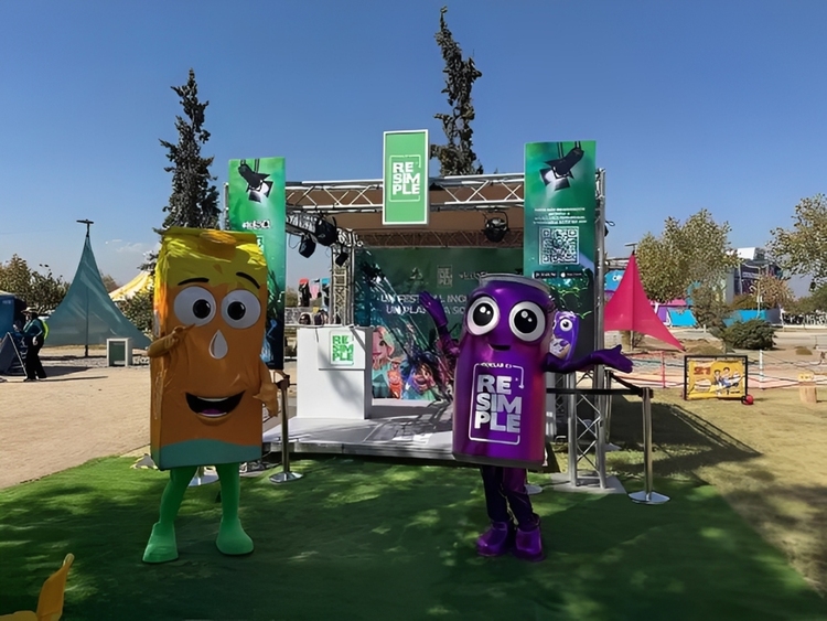 Más de 150 voluntarios impulsan el reciclaje y la educación ambiental en Lollapalooza Chile 