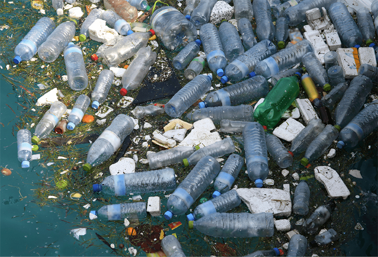 Contaminación por plásticos podría reducirse en 80% para 2040 con las tecnologías existentes