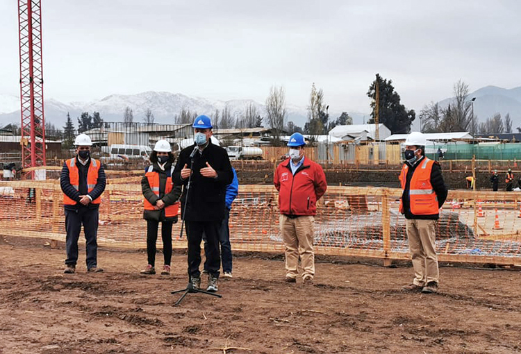 Avanzan obras que reforzarán el suministro de agua en sector sur de Santiago