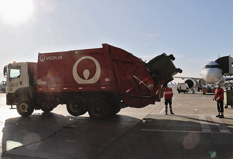 Aeropuerto de Santiago cuadruplica reciclaje entre enero y mayo respecto de 2019