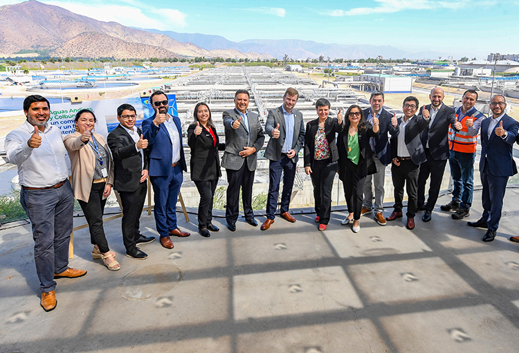 Plantas e instalaciones de Aguas Andinas operarán con energía 100% renovable a partir de 2026