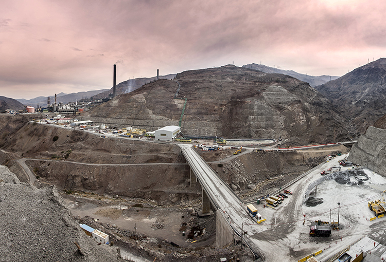 Más del 50% de las emisiones de carbono de la minería está vinculada a sus proveedores