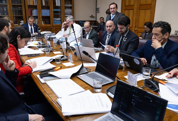 Megarreforma: Comisión del Senado aprobó capítulo ambiental, incluyendo la indemnización por RCA anulada