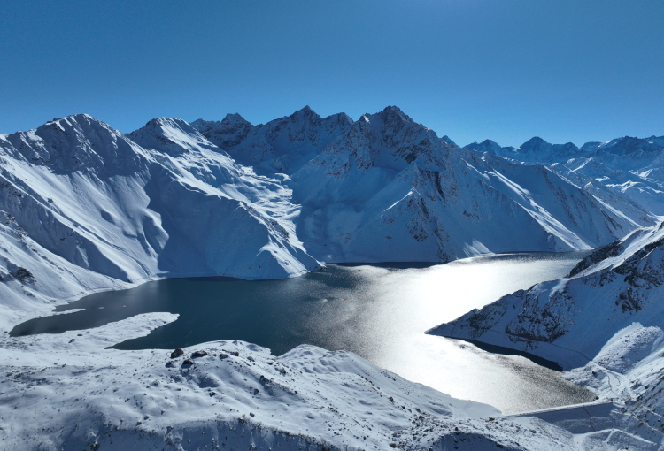 Acuerdo de Aguas Andinas con regantes del Maipo permitió cubrir 30% del agua potable de Santiago en 2022