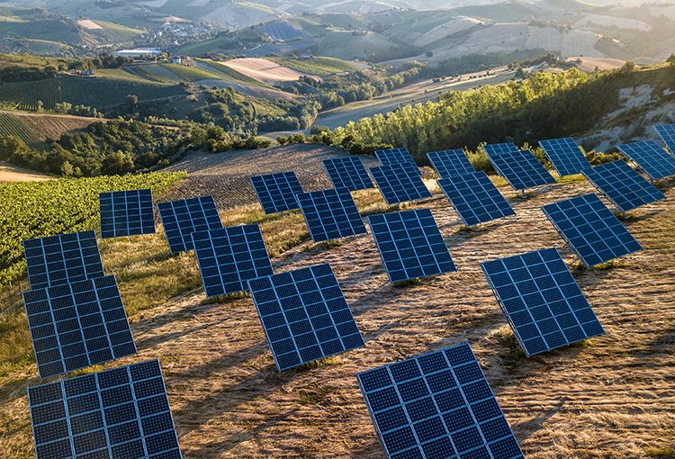 Aumento de precios de paneles fotovoltaicos amenaza más de 180 proyectos PMG/D