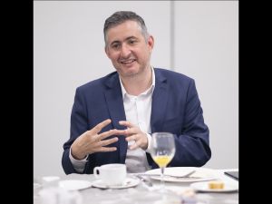 Cómo Acelerar la Electromovilidad