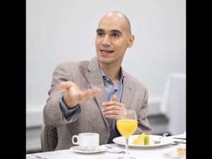 Cómo Acelerar la Electromovilidad