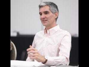 Cómo Acelerar la Electromovilidad