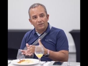 Cómo Acelerar la Electromovilidad